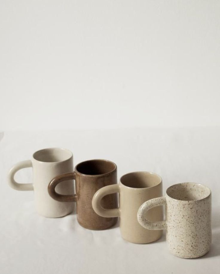 mugs & cups