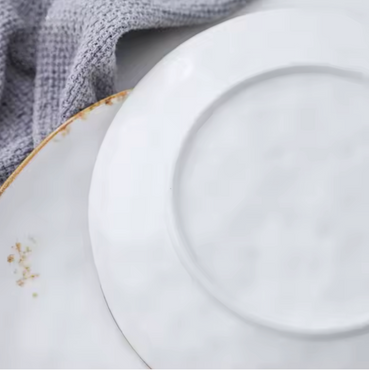 gold plate set by lux dishes